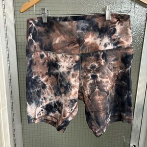 Lulu shorts